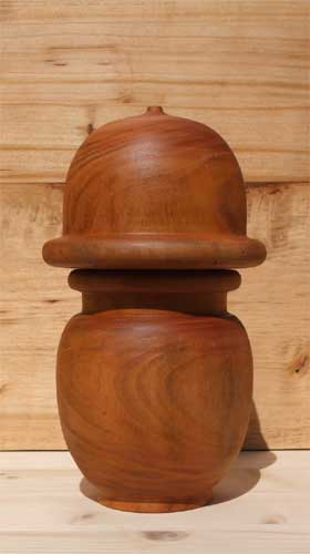 Bo&icirc;te au chapeau rond
